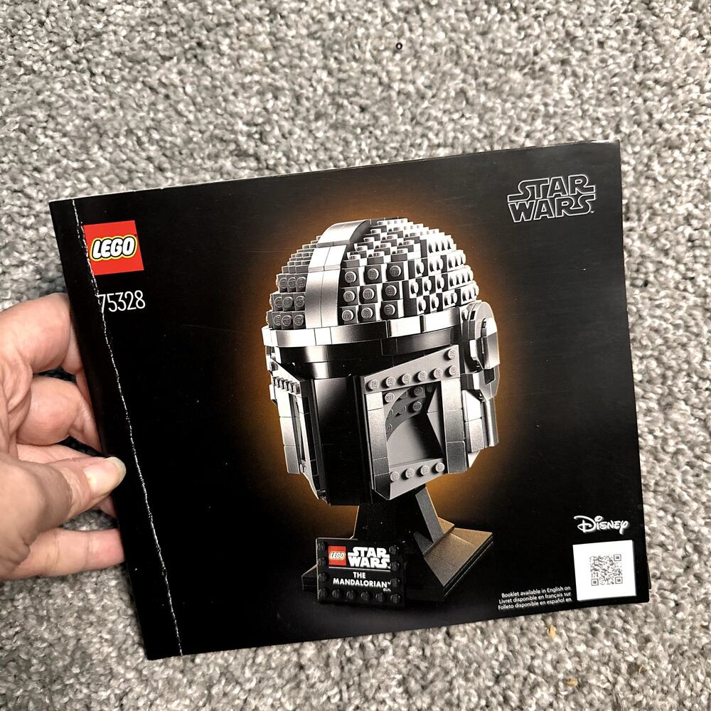 Instruction Booklet for LEGO Star Wars The Mandalorian Helmet Set 75328
